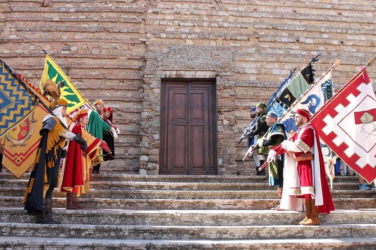 Il Loggione,Montepulciano Esperienza Toscana, 150 Mt Da Piazza Grande Buitenkant foto